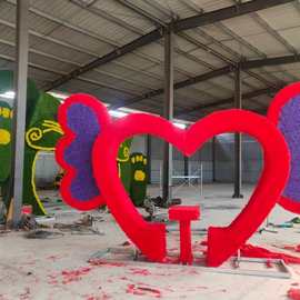 立體綠雕宮燈 傳統與現代的綠色交融